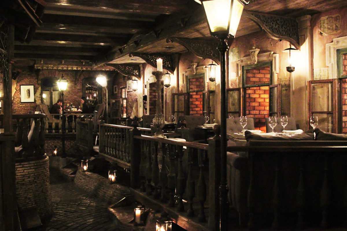 Тифлисский дворик — Тифлисский дворик