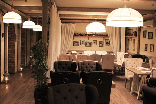 Бильярдный зал — банкетный зал Тифлисский дворик