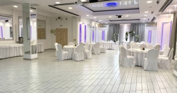 Зеркальный зал