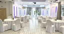 Зеркальный зал