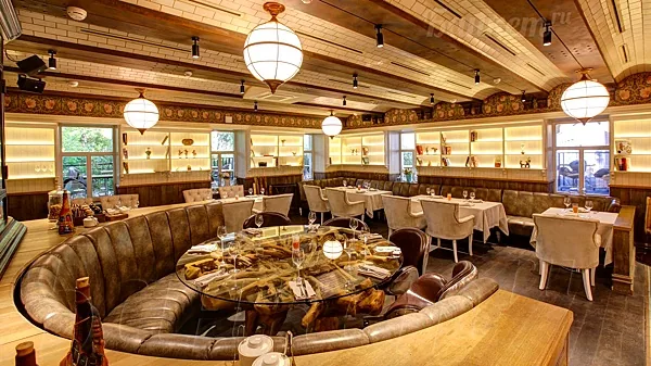 Зал 1-й этаж — Арбатский базар (Ресторан переехал), Москва
