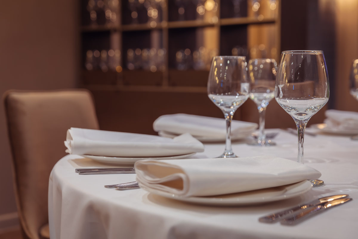 Основной банкетный зал Основной банкетный зал — фото 6