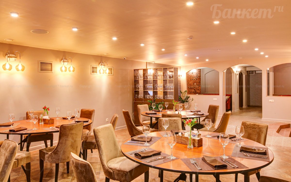 Основной банкетный зал Основной банкетный зал — фото 12