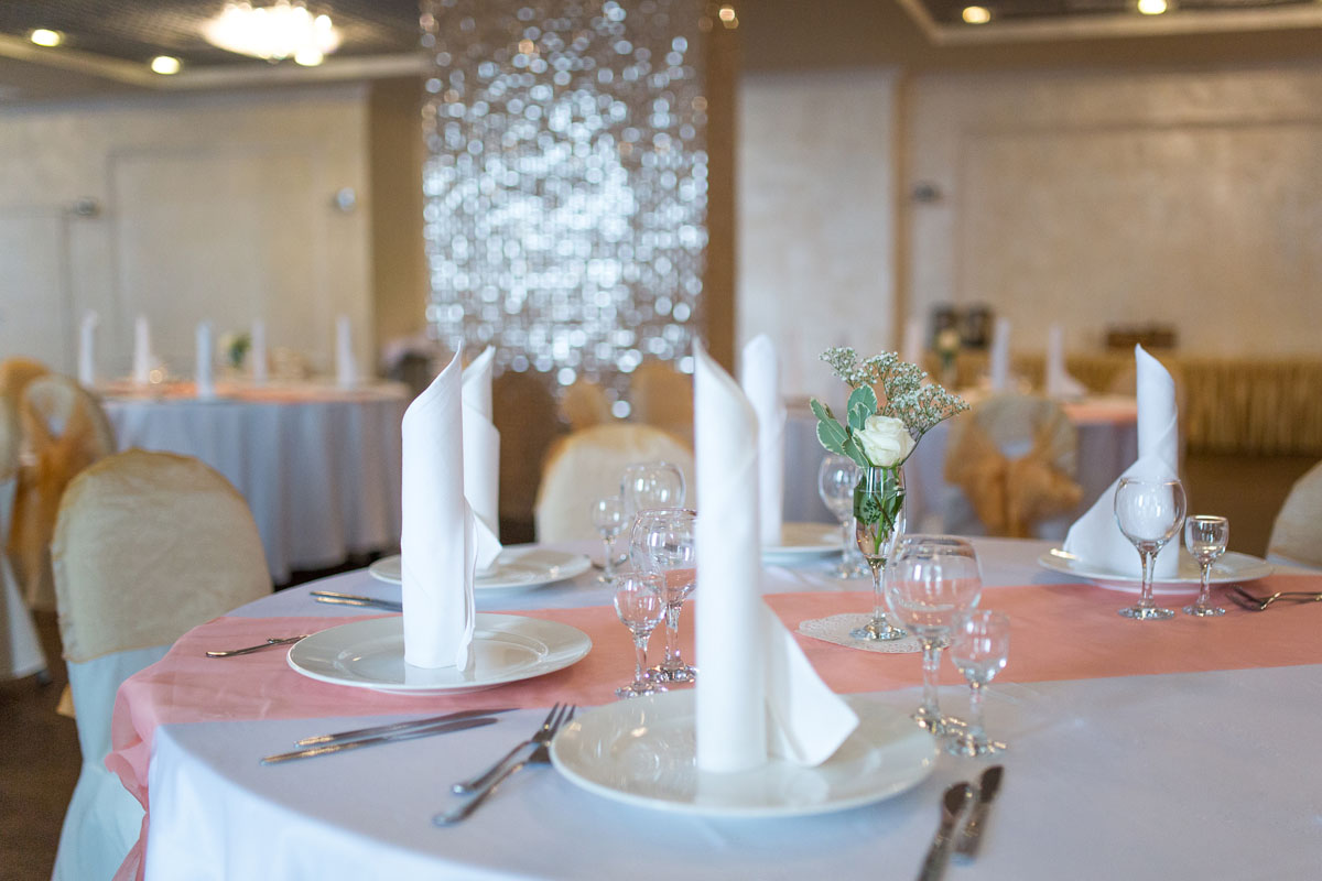 Ассамблея — Гостиница Охтинская (Банкетные залы Ассамблея, Охтинский, Бешамель)