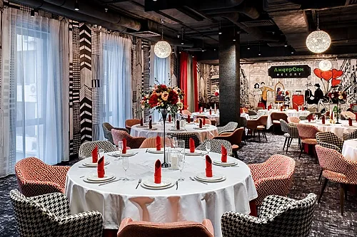 Том Первый/Второй — Resort, Москва