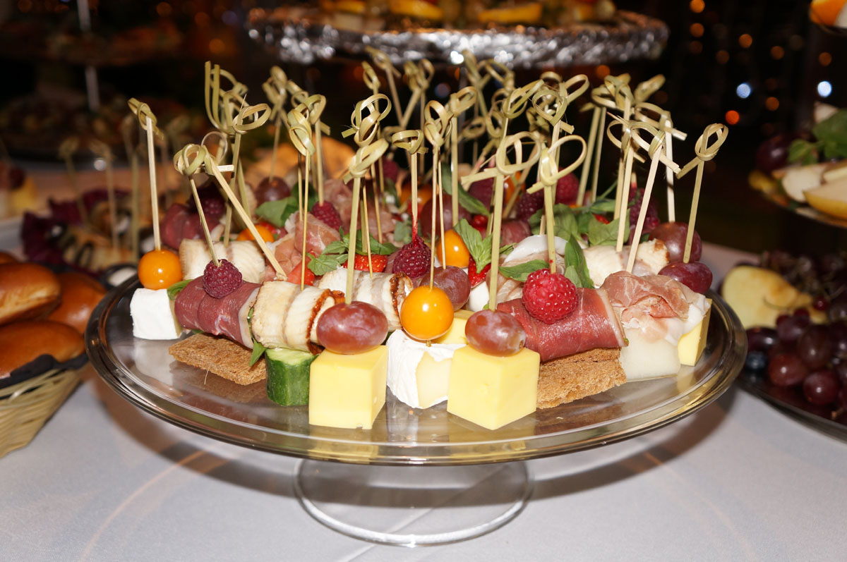 Зал один, лауж зона, зона с камином, бар — фото 59