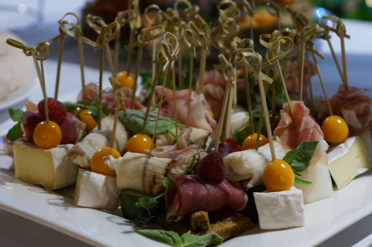 Зал один, лауж зона, зона с камином, бар — фото 68