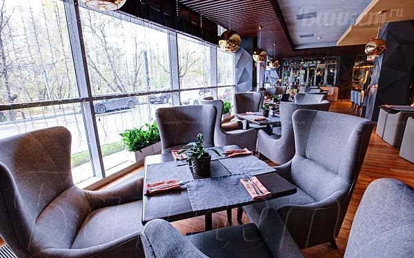 Атмосферное место, Зал один, лауж зона, зона с камином, бар — фото
