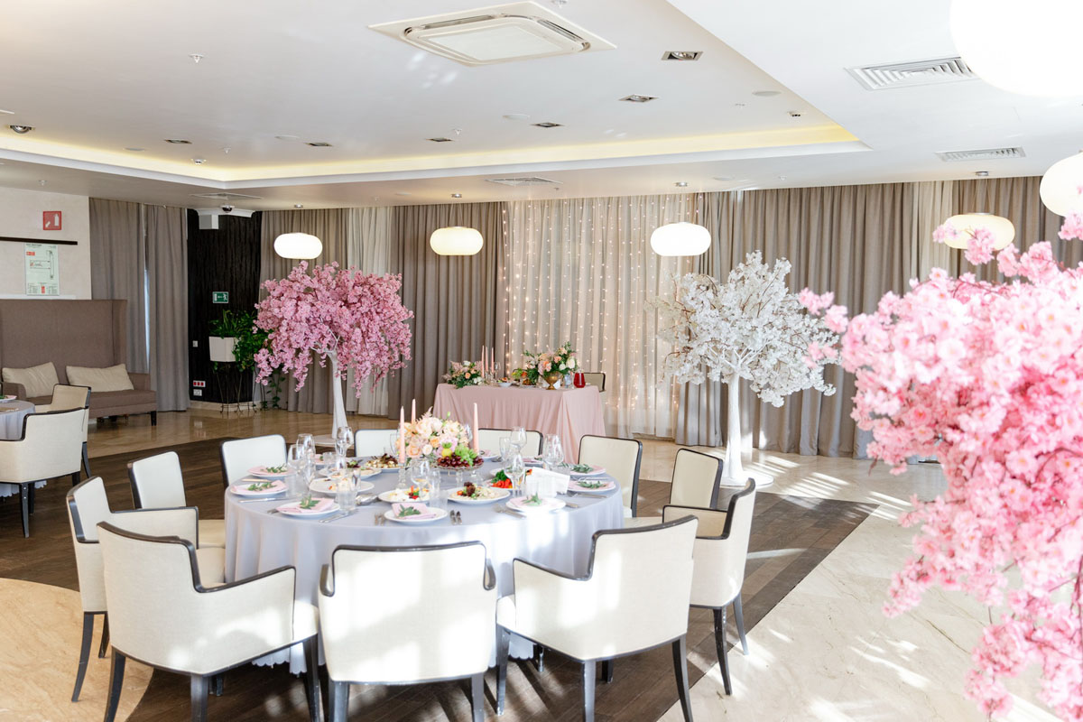 Ресторан Доктор на крыше — Ресторан, фото банкетного зала