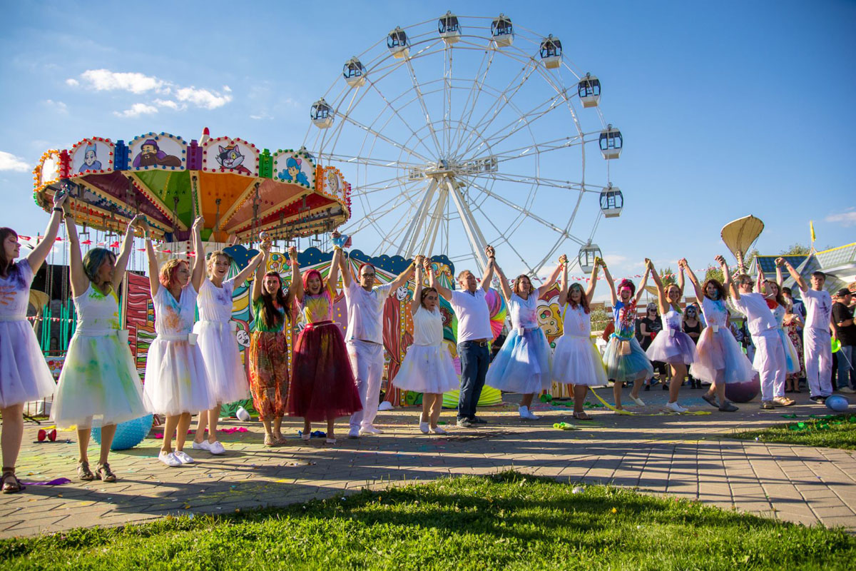 Парк Сказка — Территория Парка, фото банкетного зала