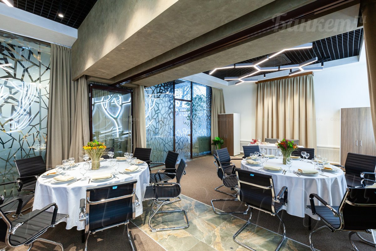 Зал Пикассо — Арт Москва