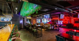 Основной зал — интерьер зала