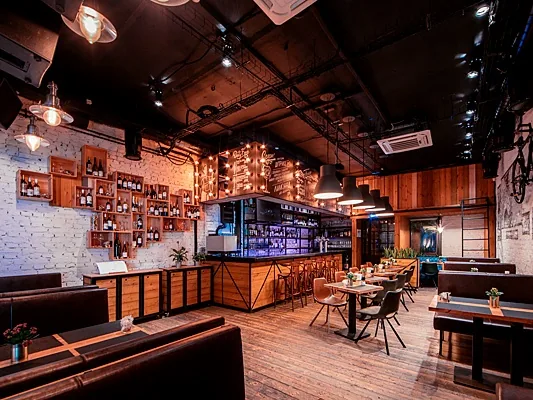 Лофт Дружба — Iskra Bar, Москва
