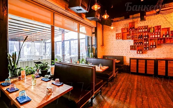 Лофт Дружба — Iskra Bar, Москва