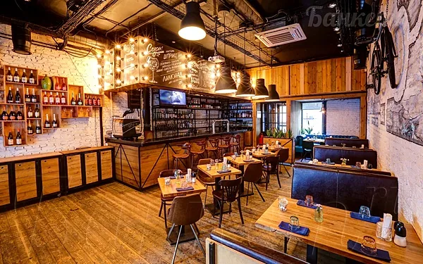 Лофт Дружба — Iskra Bar, Москва
