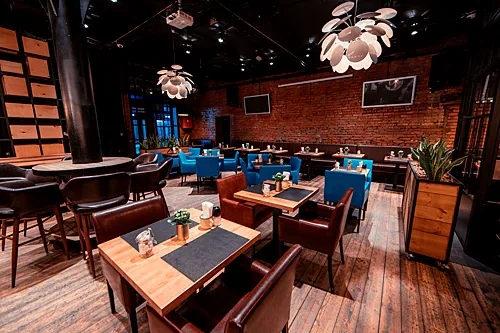 Лофт Дружба — Iskra Bar, Москва