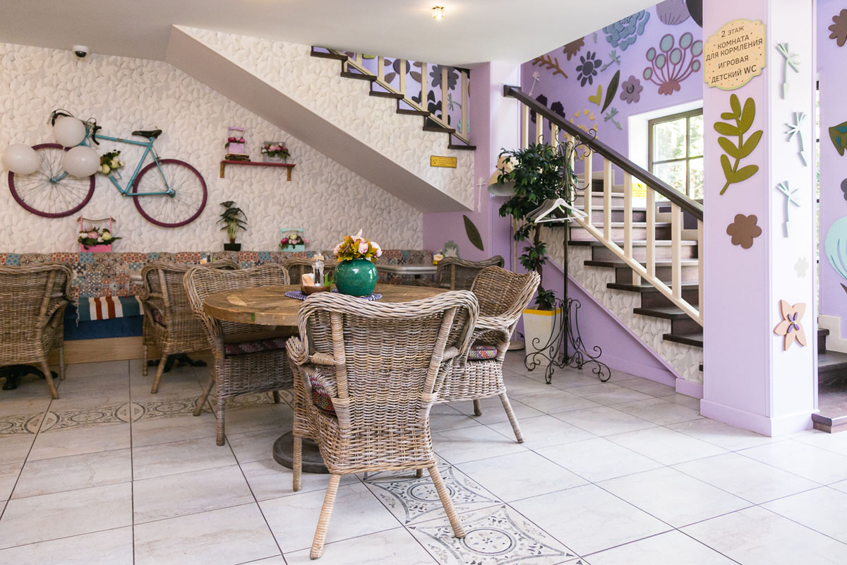 Зал Фазенда — Семейное кафе АндерСон на Даче. ВДНХ