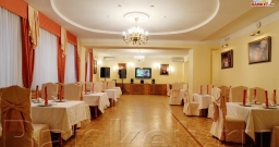 Бежевый зал