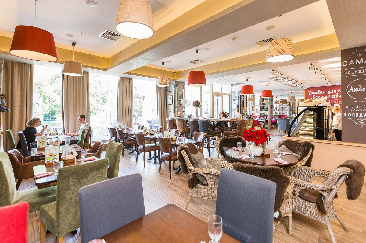 Кафе — Семейное кафе АндерСон на Обручева