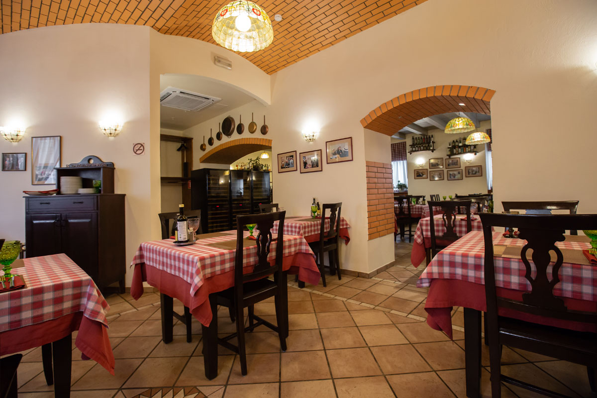 Малый зал — Траттория Да Чикко / Da Cicco