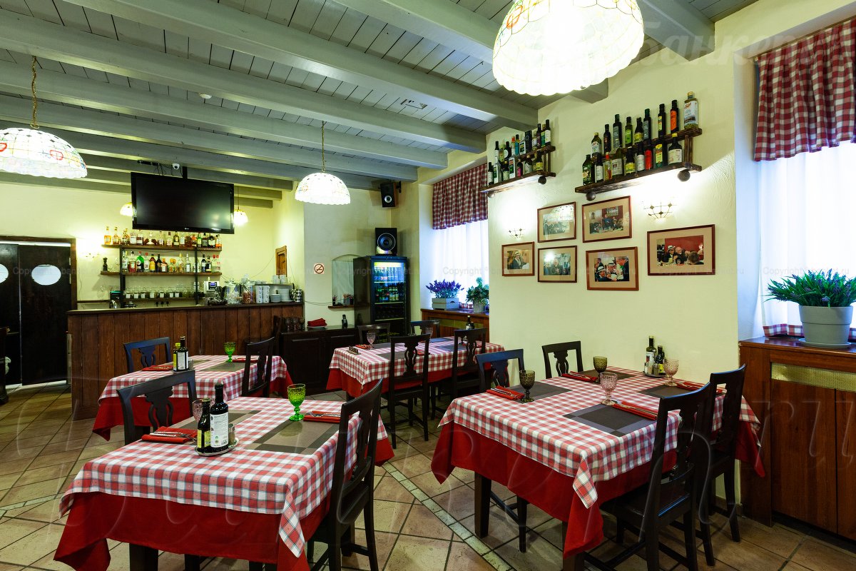 Средний зал — Траттория Да Чикко / Da Cicco