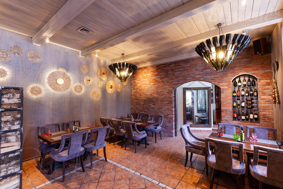 Большой зал — Траттория Да Чикко / Da Cicco