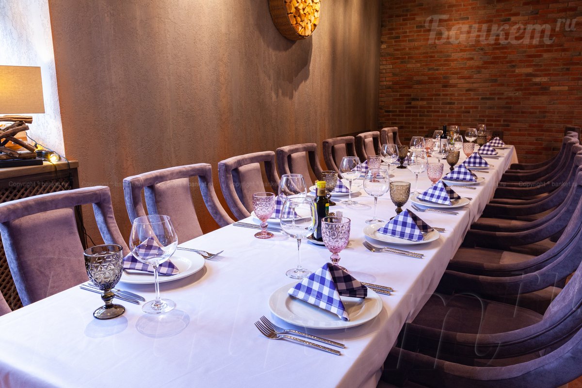 Большой зал — Траттория Да Чикко / Da Cicco