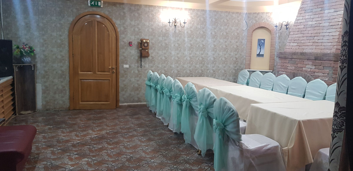 Каминный зал — Кафе Кураж