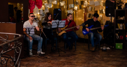 Основной зал