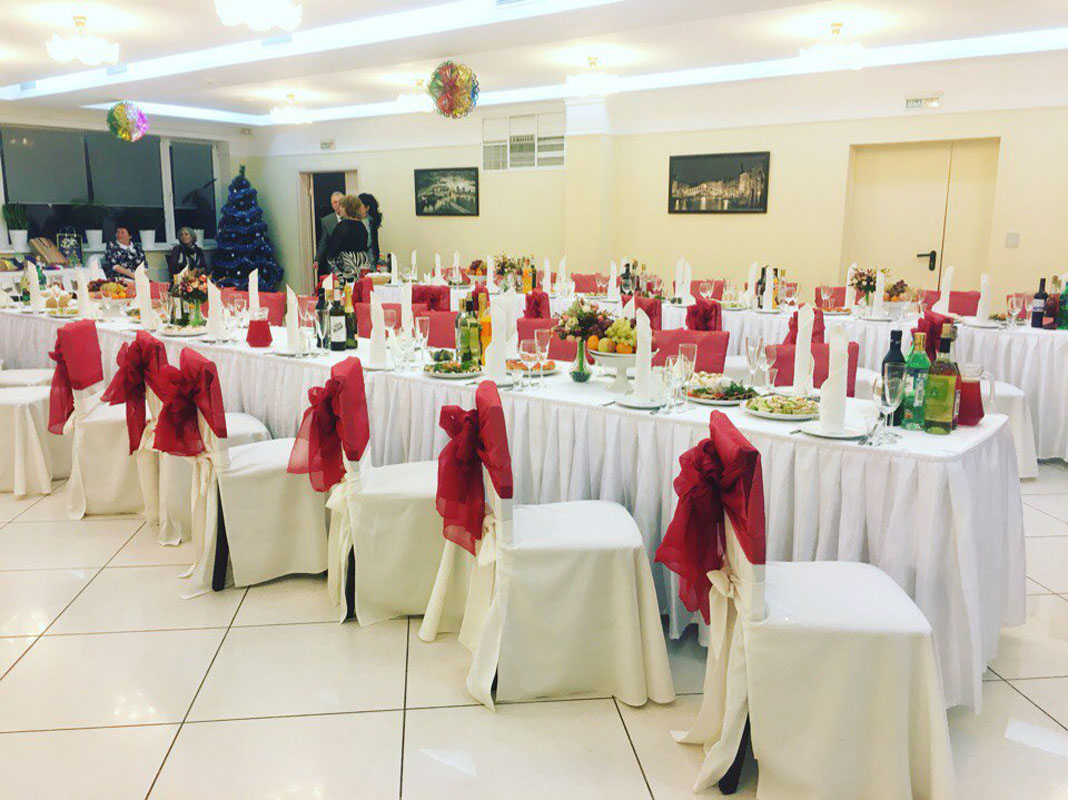 Вкусно Подано & Московский праздник — Основной зал, фото банкетного зала