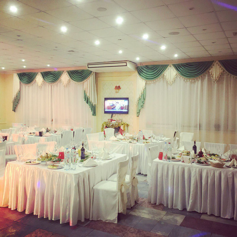 Основной зал — Вкусно Подано & Московский праздник