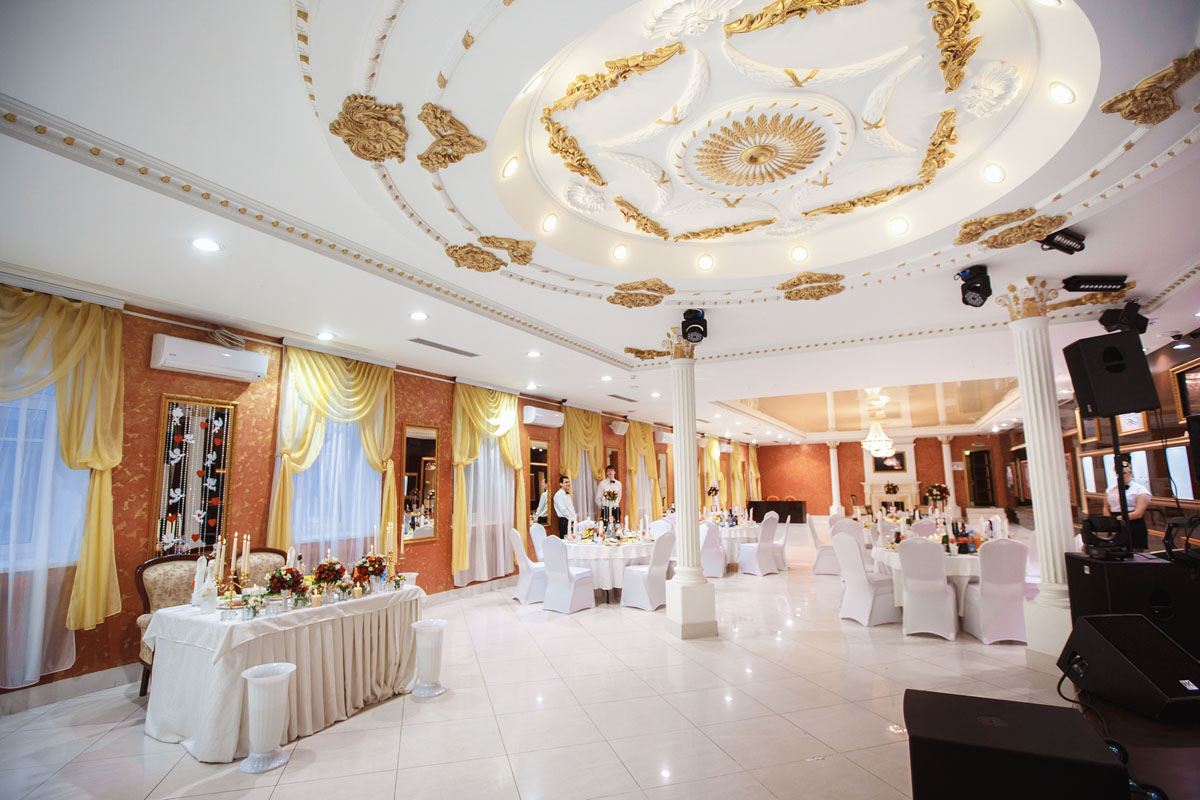 Версаль — Банкет Холл