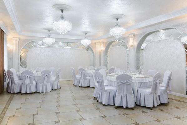 Банкетный домик №6 — подробнее о зале