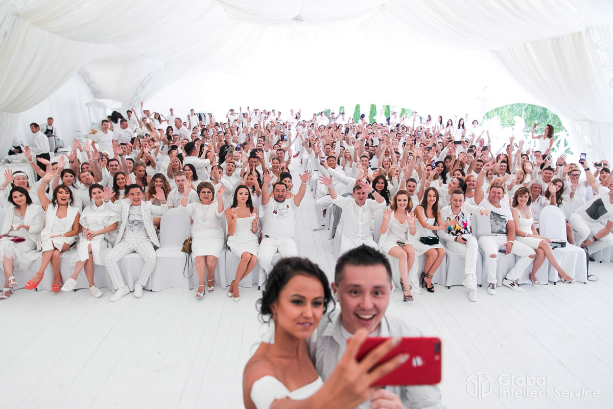 Большой шатер — White Park New Riga Bay