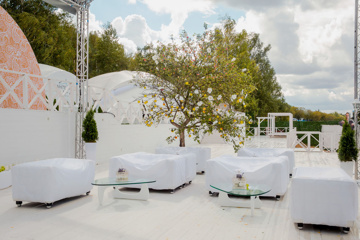 Большой шатер — White Park New Riga Bay