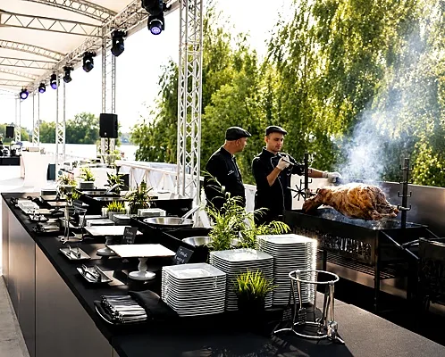 Большой шатер — White Park New Riga Bay, Москва