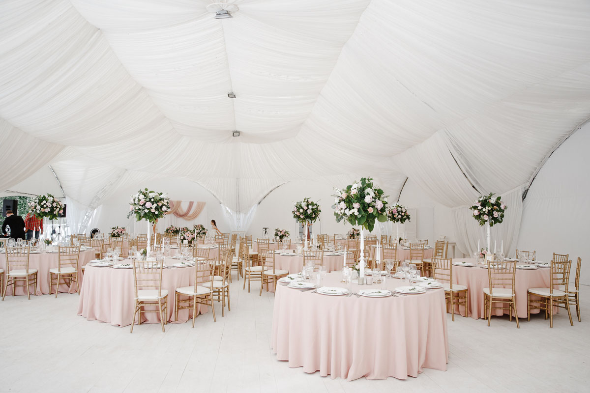 Средний шатер — White Park New Riga Bay