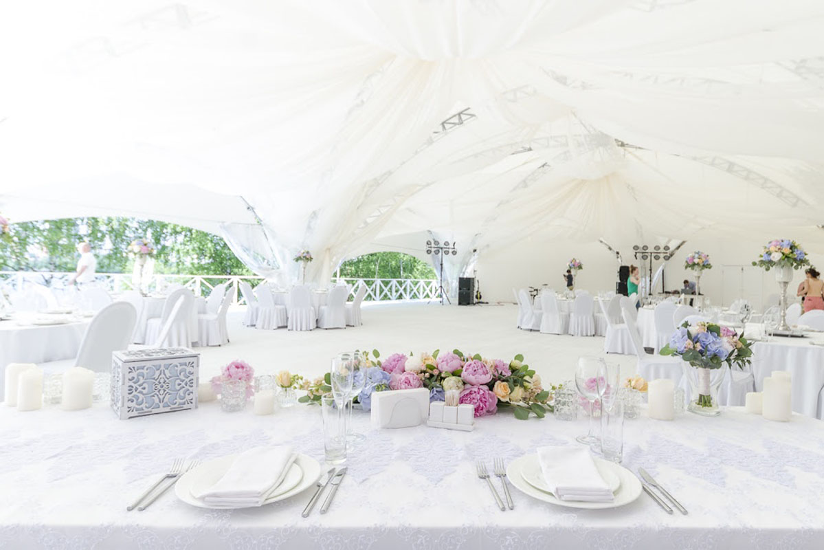 Средний шатер — White Park New Riga Bay