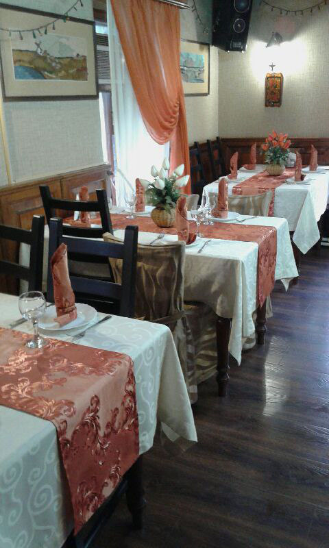 Основной зал — Ресторан Емеля