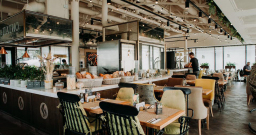 Основной зал — интерьер зала