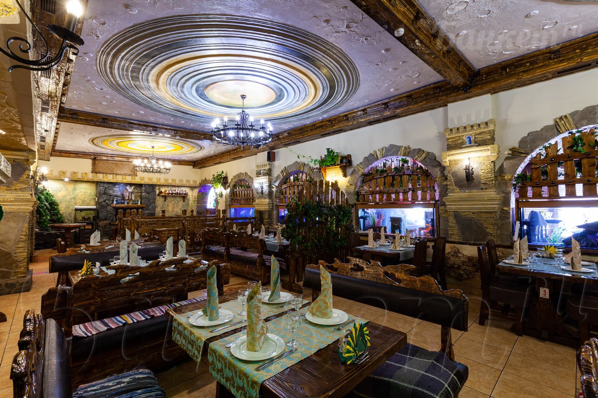 Основной зал — Водопад