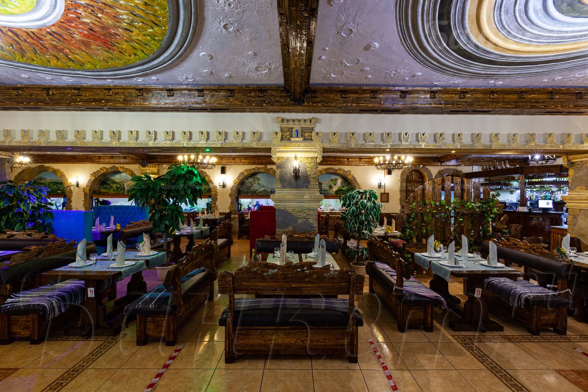 Основной зал — Водопад