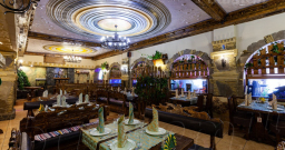 Основной зал — интерьер зала