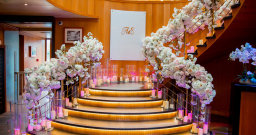 Банкетный зал на нижней палубе ресторана-яхты Чайка — фото 4