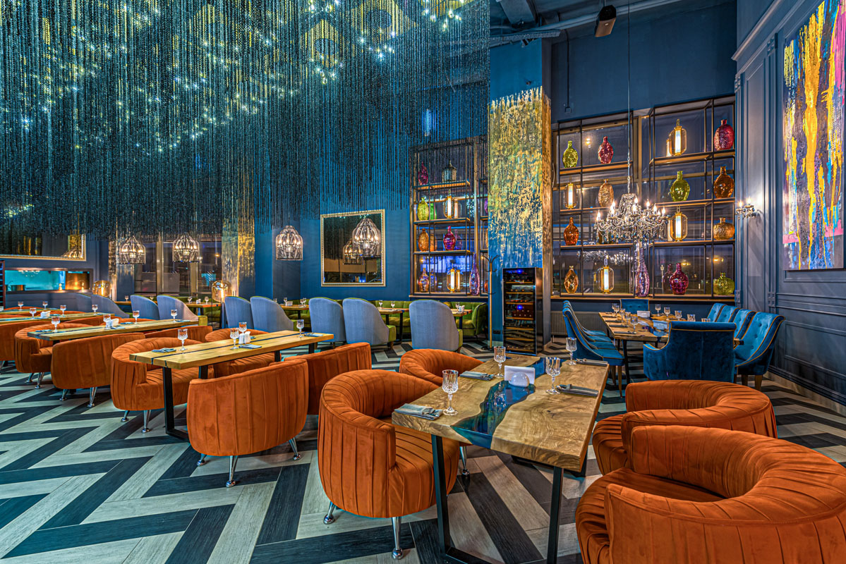 Зал со сценой — Ресторан Краснодар