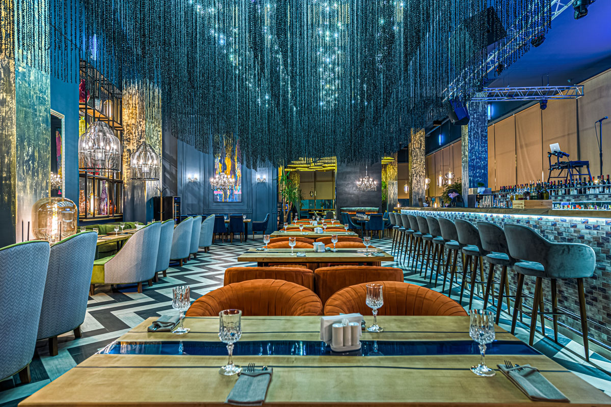 Зал со сценой — Ресторан Краснодар