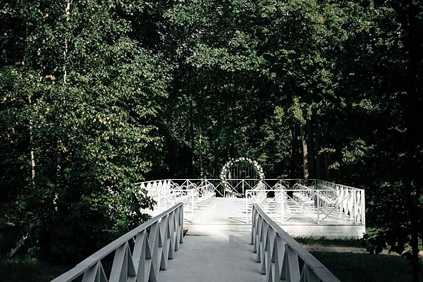 Усадьба Суханово, Шатер White Wood — фото