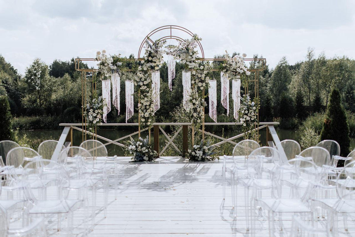 Основной зал и вся прилегающая территория 1га — Загородный клуб Любовь