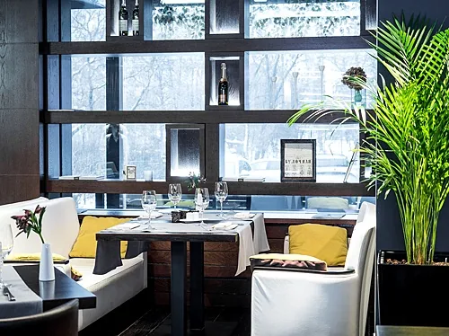 Основной зал — Restoran 1812, Москва
