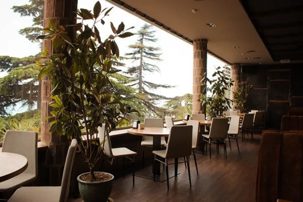 Основной зал